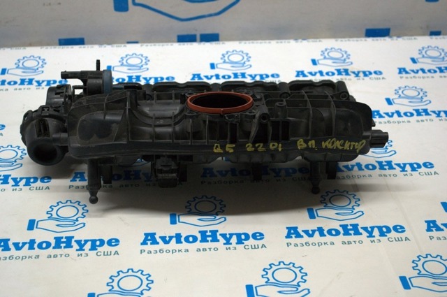 Колектор впускний 06L133201FL VAG