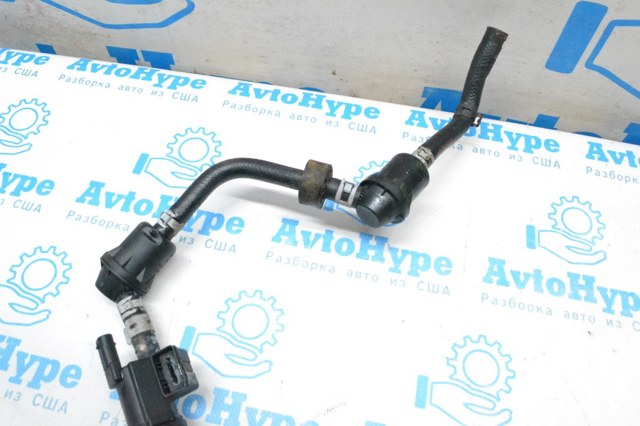 Насос вакуумний 06M145100L VAG