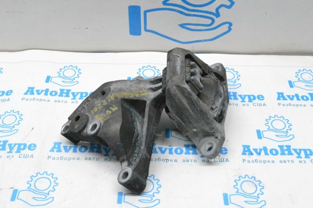 Права подушка мотора 112106UB0A NISSAN