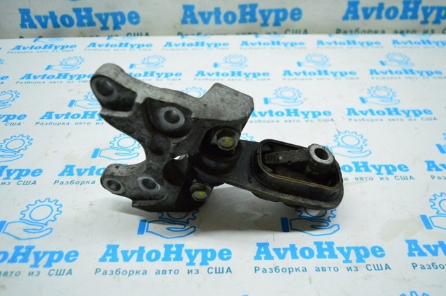 Кронштейн подушки (опори) двигуна, задньої 113325NA0A NISSAN
