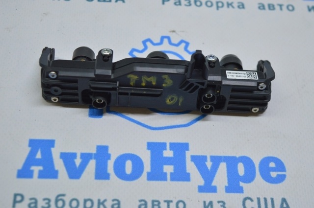 Камера заднього виду 114374600D TESLA