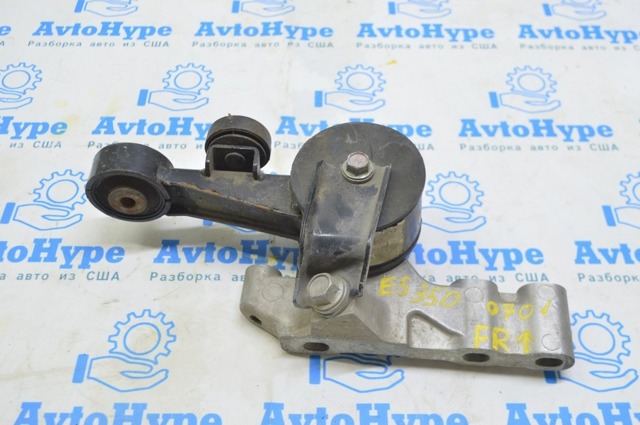 Подушка (опора) двигуна, права верхня 1236331030 TOYOTA