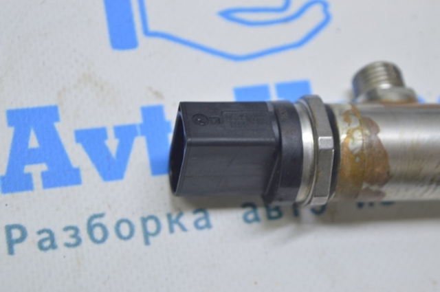 Датчик тиску палива 13537620946 BMW