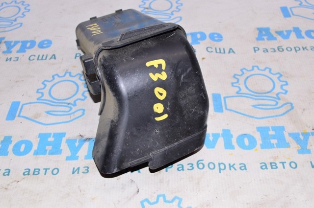 Патрубок повітряний 13717597584 BMW