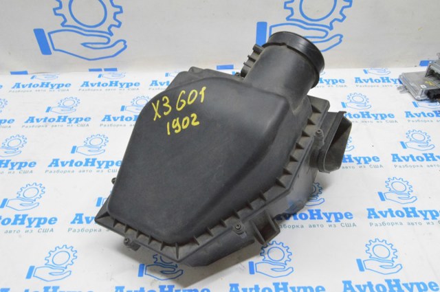 Корпус повітряного фільтра 13718744709 BMW