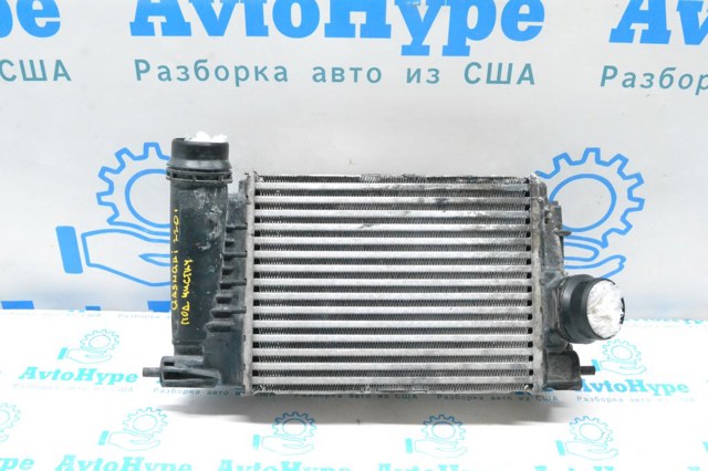 Охолоджувач наддувочного повітря 1441100Q4L NISSAN