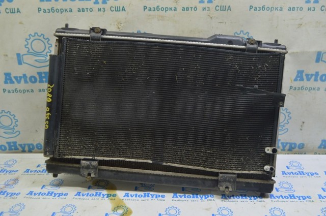 Підвіска радіатора 1640031370 TOYOTA