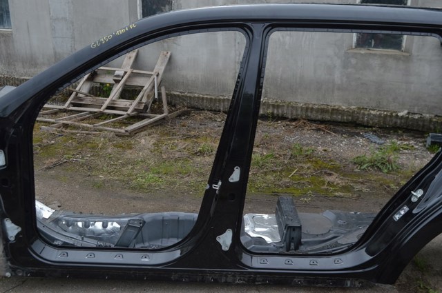 Стійка бічна 1646300711 MERCEDES
