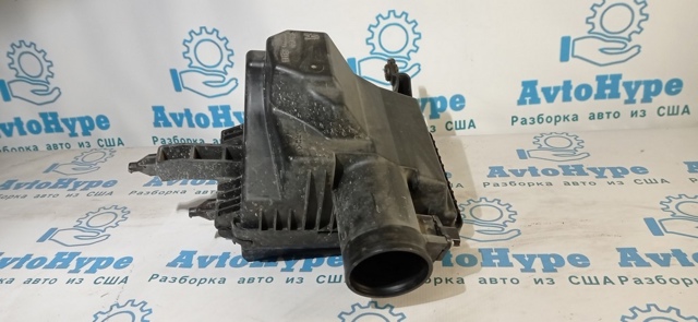 Корпус повітряного фільтра 165004BA3B NISSAN