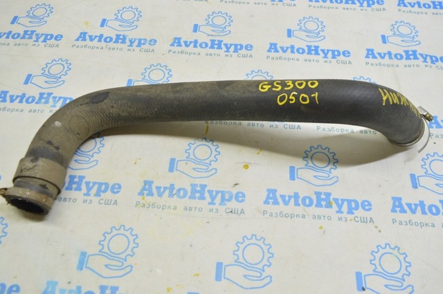 Шланг/патрубок радіатора охолодження, нижній 1657231180 TOYOTA