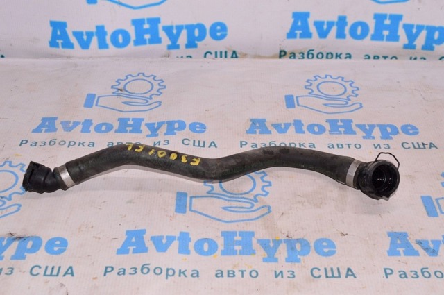 Шланг (патрубок) термостата 17127596841 BMW
