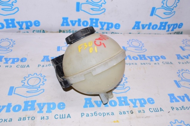 Бачок системи охолодження двигуна розширювальний 17137642158 BMW