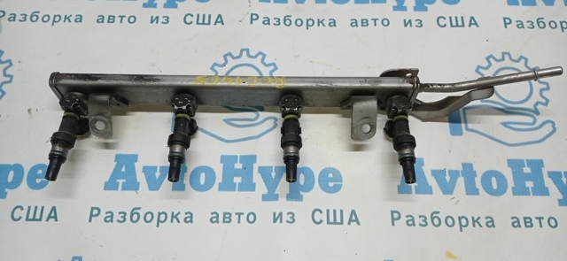 Рампа форсунок системи упорскування палива 175204BA0A NISSAN