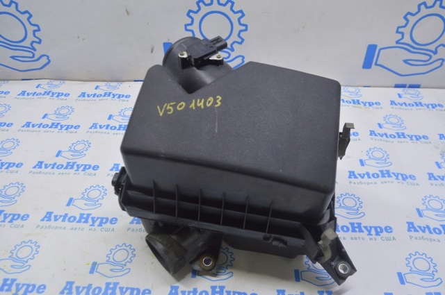 Корпус повітряного фільтра, верхня частина 177050V020 TOYOTA