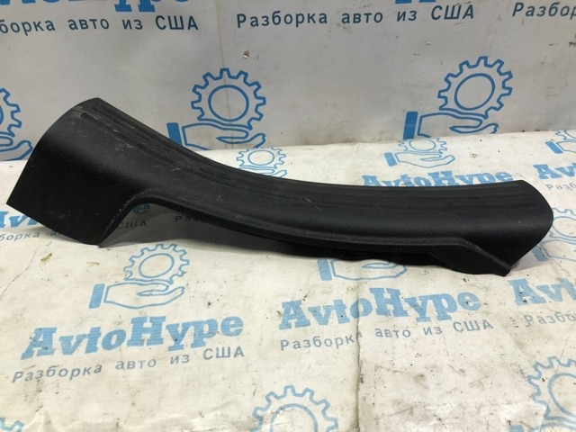 Накладка дверного порога внутрішня, задні праві 1UD22DX9AD CHRYSLER