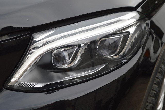Молдинг задніх правих дверей 1UU88RXFAC CHRYSLER
