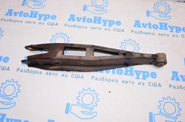 Важіль задньої підвіски нижній, лівий/правий 20250FG042 SUBARU
