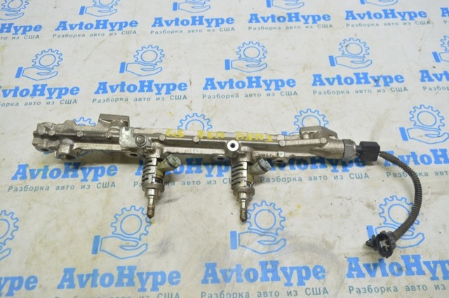 Розподільник палива (рампа), правий 2385031010 TOYOTA