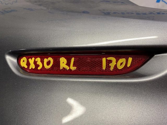 Правий катафот заднього бампера 26560JJ90A NISSAN