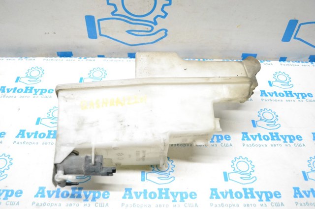 Бачок омивача скла 289106UA0A NISSAN
