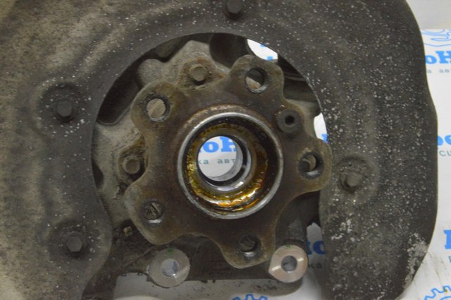 Колеса і маточини 31202408656 BMW