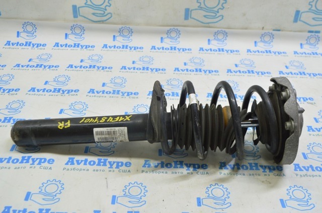 Стійка передня права 31316861672 BMW