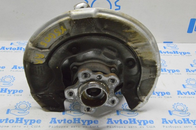 Кулак поворотний правий 33306876652 BMW