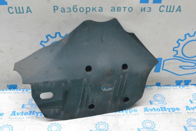 Захист заднього нижнього важеля 33326796137 BMW