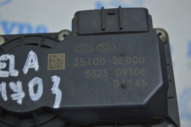 Дросільна заслінка в зборі 351002E000 HYUNDAI