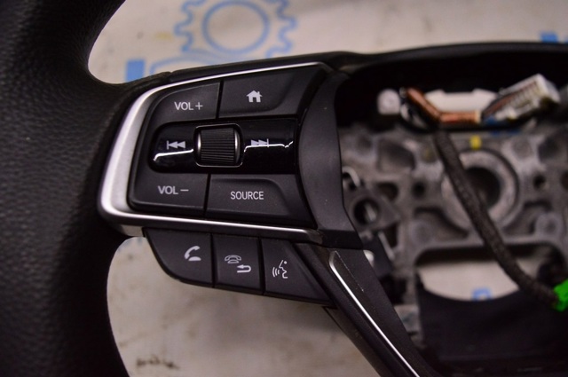 Блок кнопкових перемикачів рульового колеса 35880TVAA21 HONDA