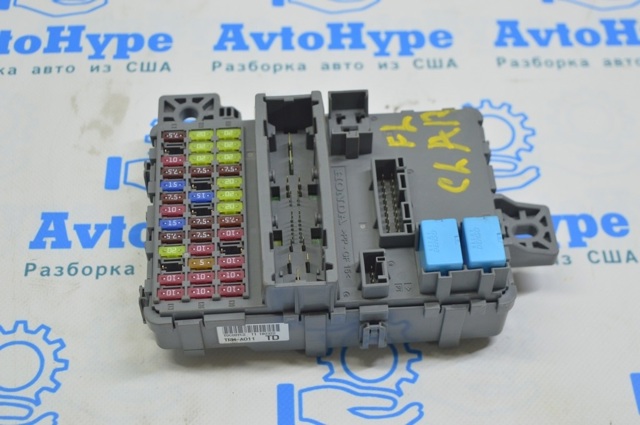 Монтажний блок 38200TRWA01 HONDA