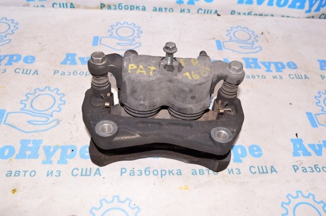 Супорт гальмівний, передній, правий 410013JA0A NISSAN