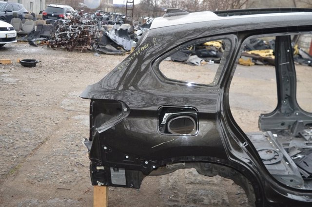 Крило заднє праве 41007436156 BMW