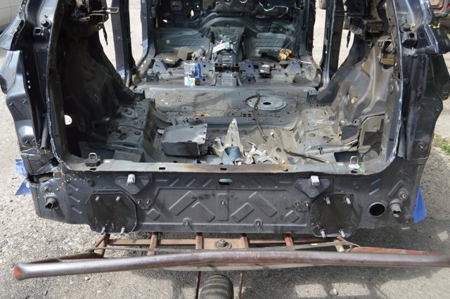 Панель задня, багажного відсіку 41007947332 BMW