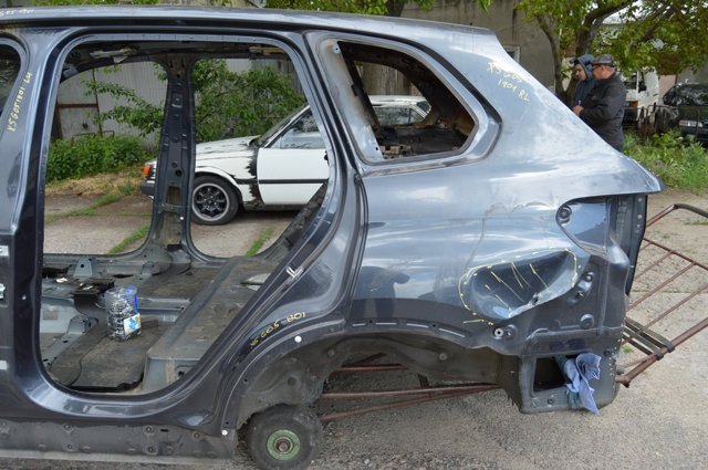 Крило заднє ліве 41007955005 BMW