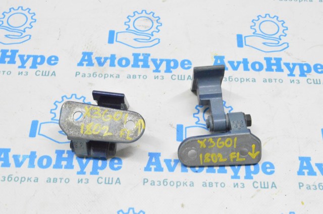 Шарнір передніх лівих дверей 41517420093 BMW