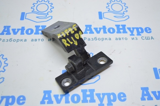 Петля задніх правих дверей 41527200244 BMW