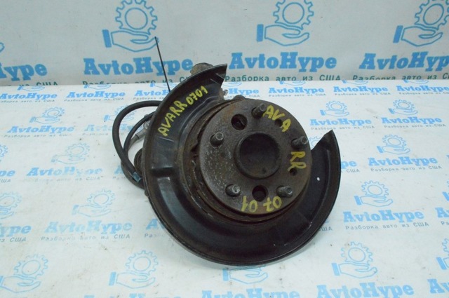 Цапфа поворотного кулака 4230448010 TOYOTA