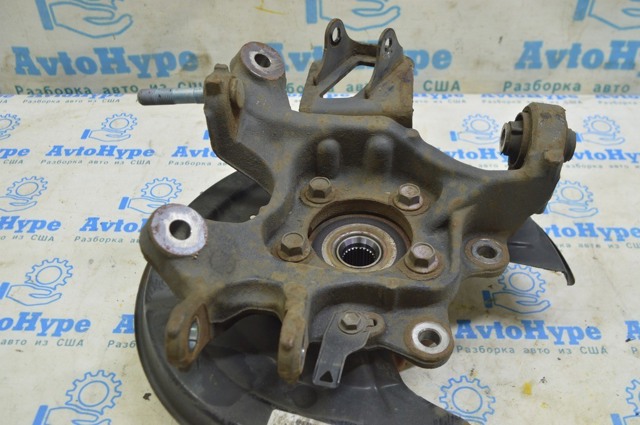 Цапфа поворотна ліва 423050E090 TOYOTA