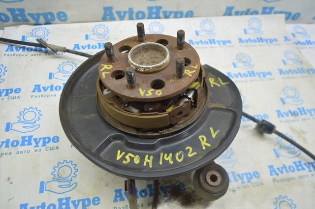 Маточина задня ліва 4246006070 TOYOTA