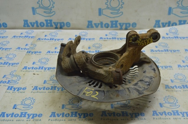 Цапфа - поворотний кулак передній, правий 432110E010 TOYOTA