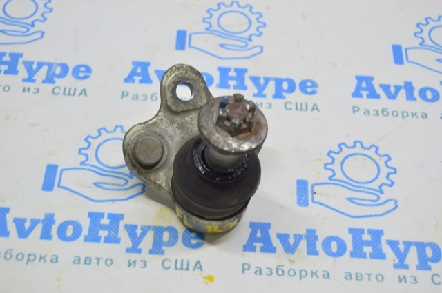 Кульова опора, нижня, ліва 4333009B60 TOYOTA