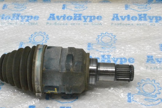 Піввісь передня ліва 4342010310 TOYOTA