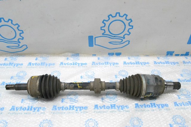 Привід лівий 4342010310 TOYOTA
