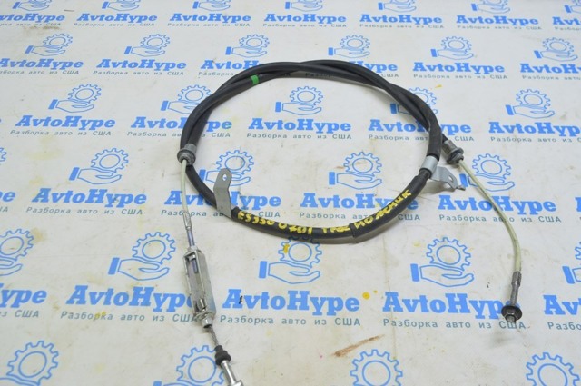 Трос стоянкового гальма передній 4641006070 TOYOTA
