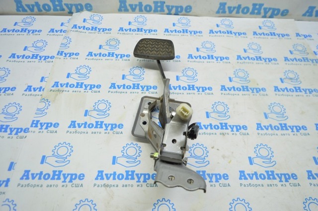 Педаль гальма 471100E020 TOYOTA