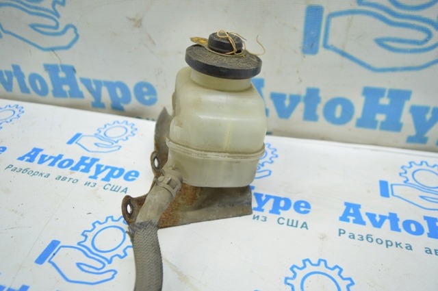 Бачок гальмівної рідини 4722048190 TOYOTA