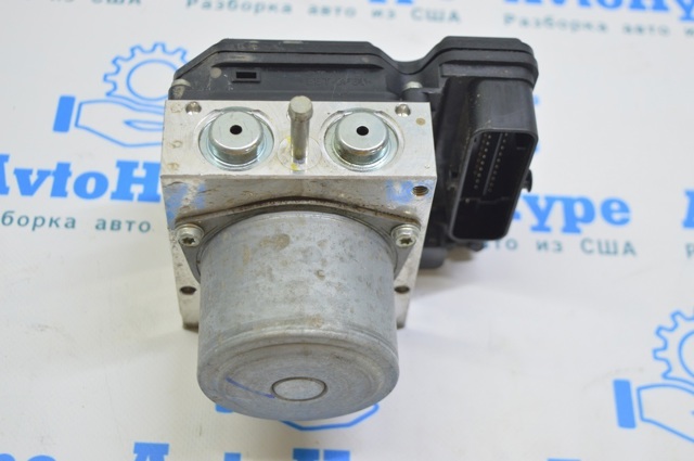 Блок керування АБС (ABS) 476605SH5C NISSAN