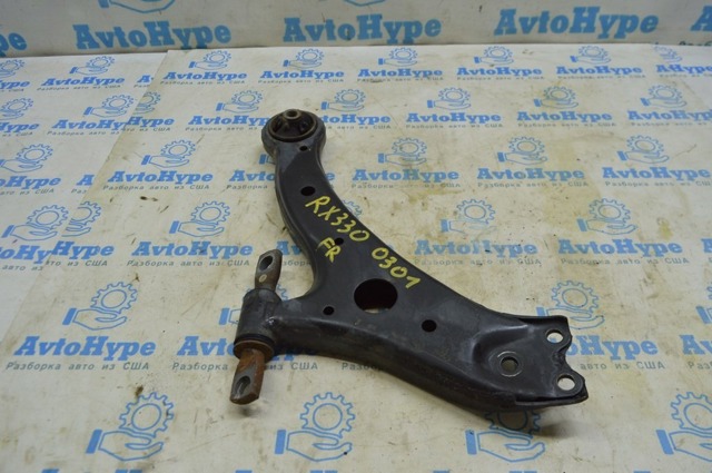 Правий важіль передній нижній підвіски 4806848020 TOYOTA