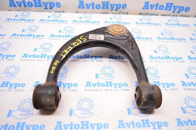 Важіль передньої підвіски верхній, правий 486100C010 TOYOTA